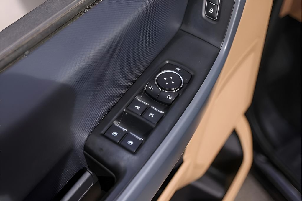 2023 Ford F-150 XLT - Photo 25
