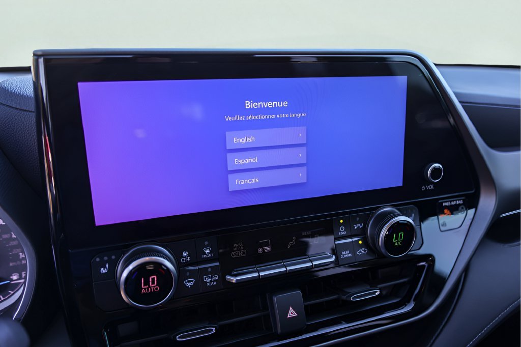 2026 Toyota Highlander XLE - Photo 18