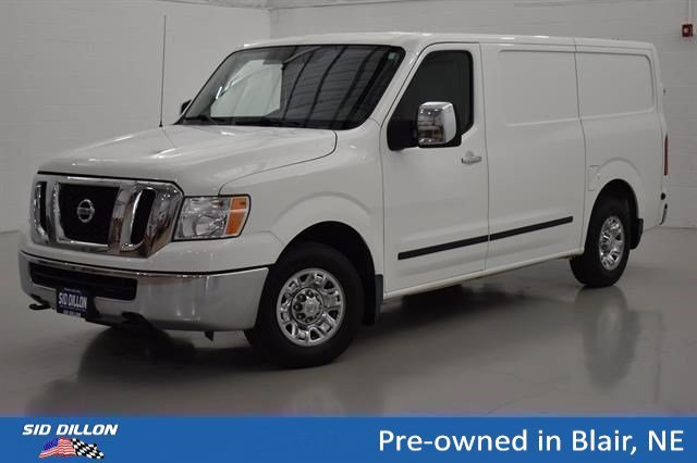Used 2018 Glacier White Nissan SL image 1