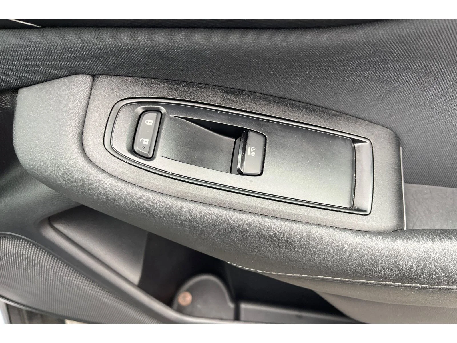Used 2024 ICE SILVER METALL Subaru Premium image 22