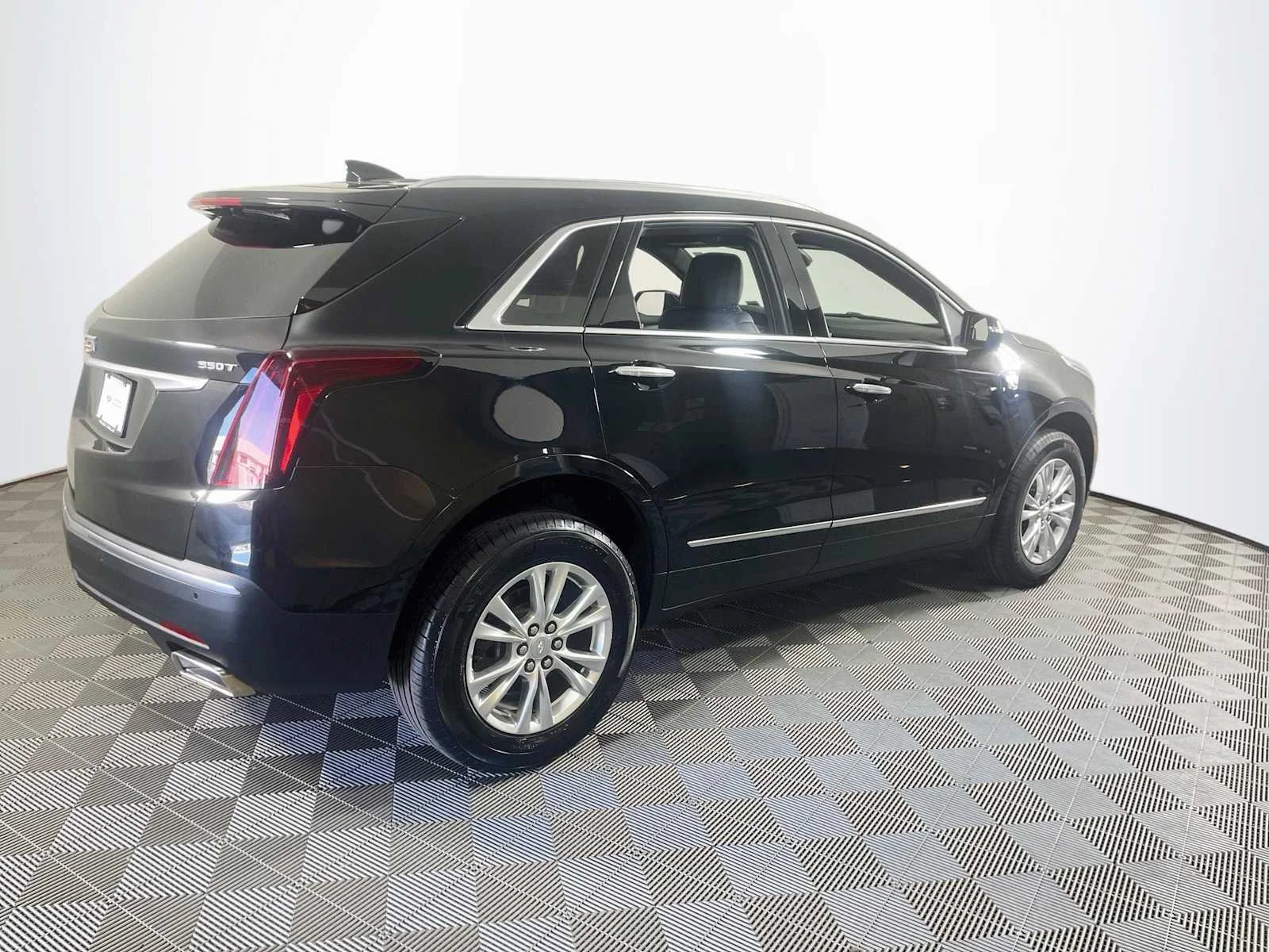 Used 2024 Stellar Black Metallic Cadillac FWD Luxury image 4