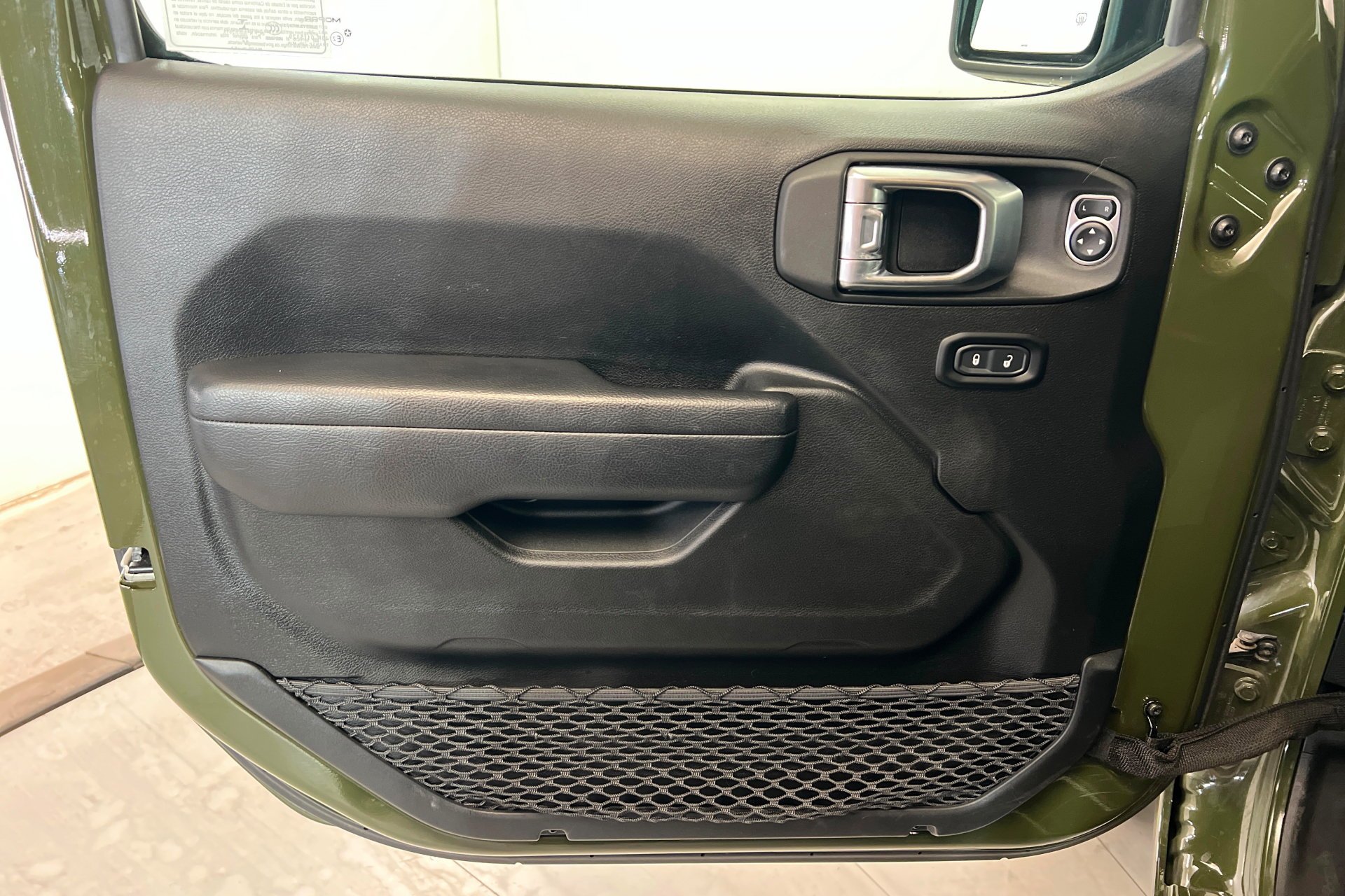 2023 Jeep Wrangler 2-Door Sport S - Photo 15