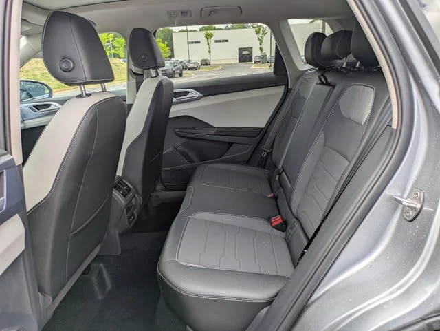 New 2026 Silver Volkswagen 1.5T SE image 14