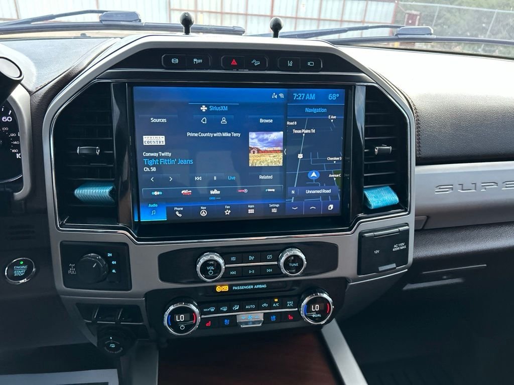 Used 2022 Black Metallic Ford King Ranch image 22