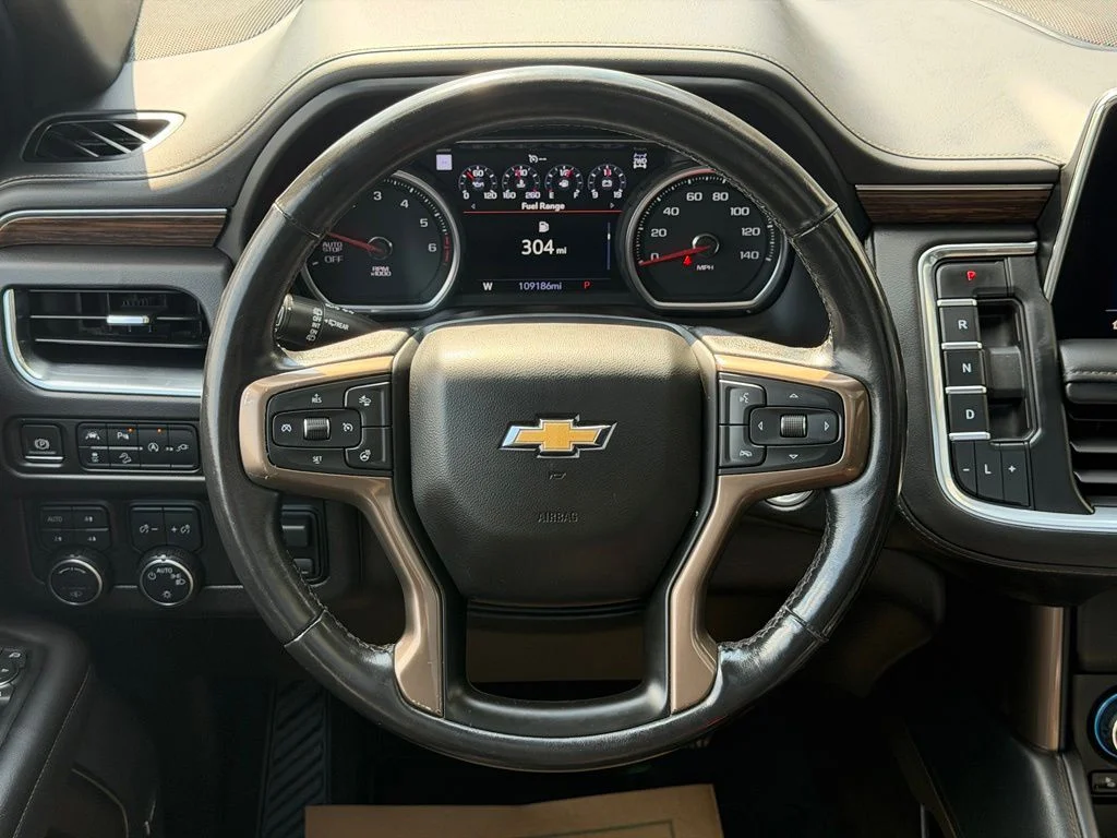 Used 2021 Beige Chevrolet High Country image 17