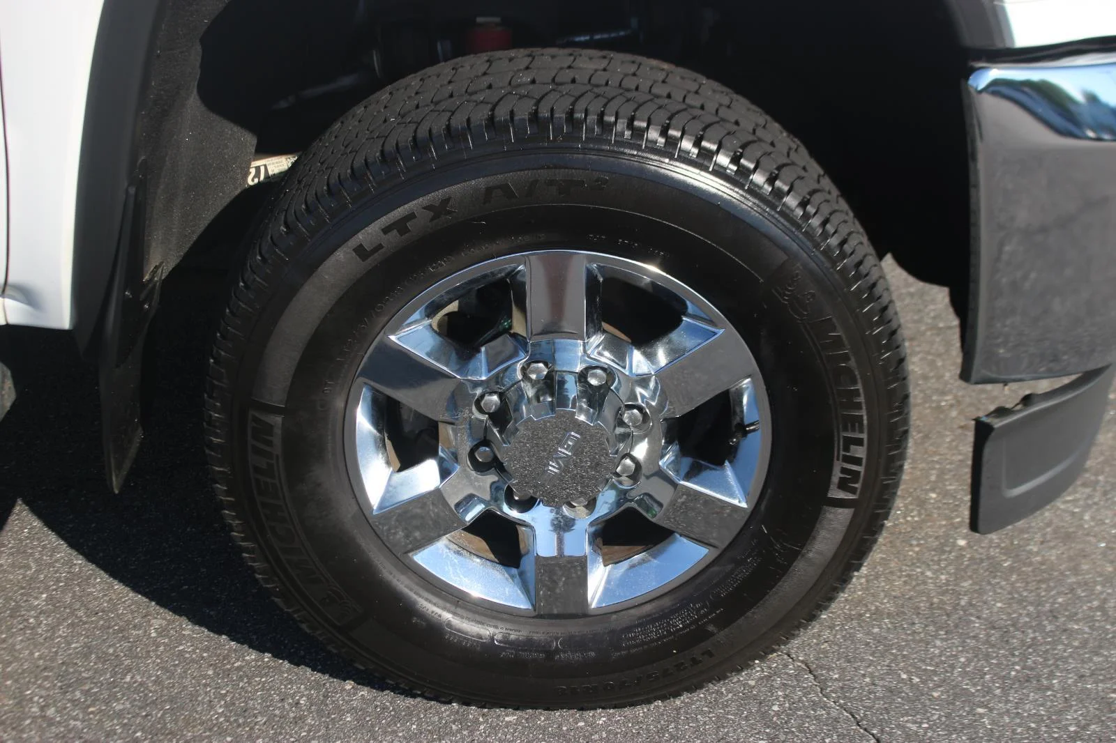 Used 2018 SUMMIT WHITE GMC SLT image 37