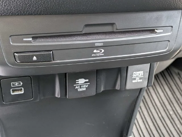 Used 2024 Gray Honda Touring image 22