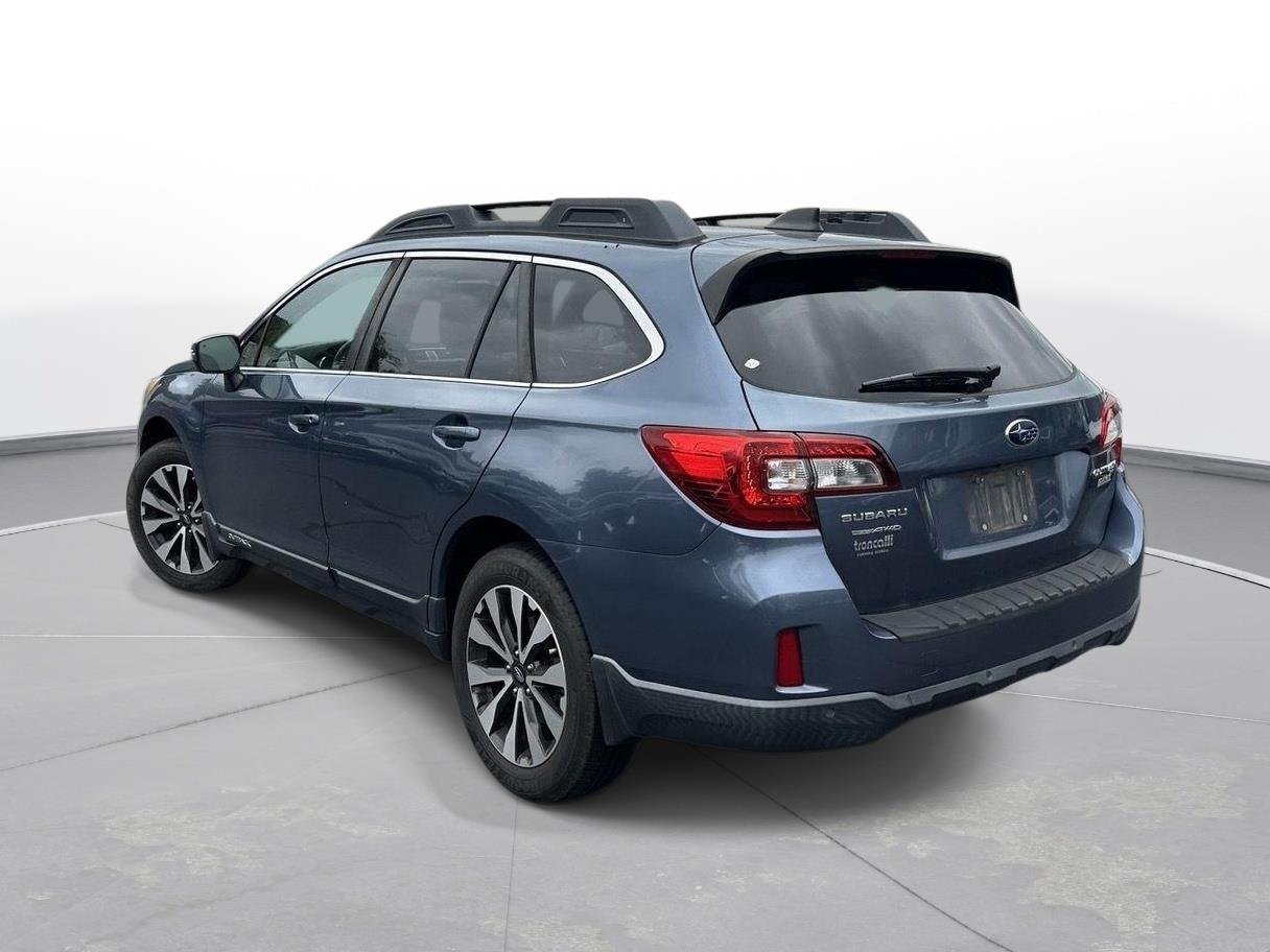 Used 2017 Twilight Blue Metallic Subaru Limited image 8