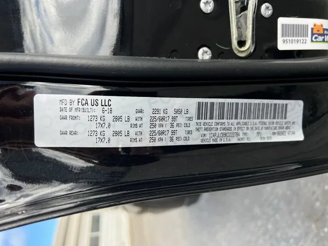 Used 2019 Diamond Black Crystal Pearlcoat Jeep Latitude image 17