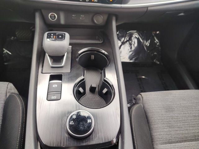 Used 2023 White Nissan SV image 20
