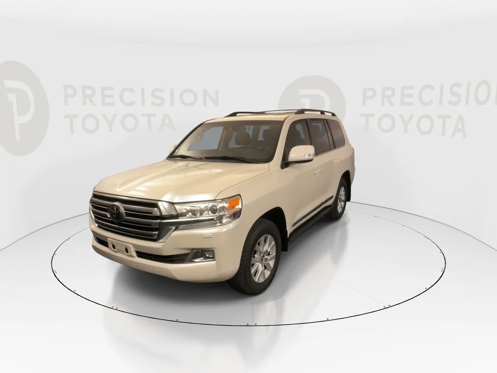 Used 2019 Blizzard Pearl Toyota Base image 7