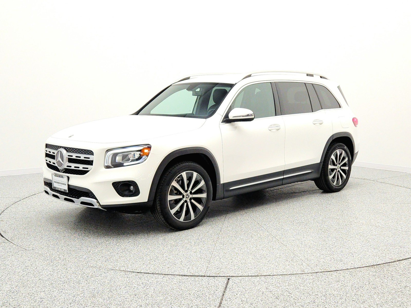 2022 Mercedes-Benz GLB GLB 250's photo