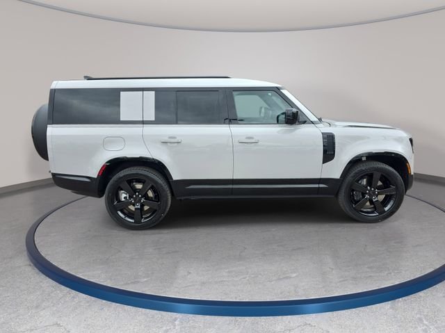 New 2026 Borasco Grey Land Rover X-Dynamic SE image 4