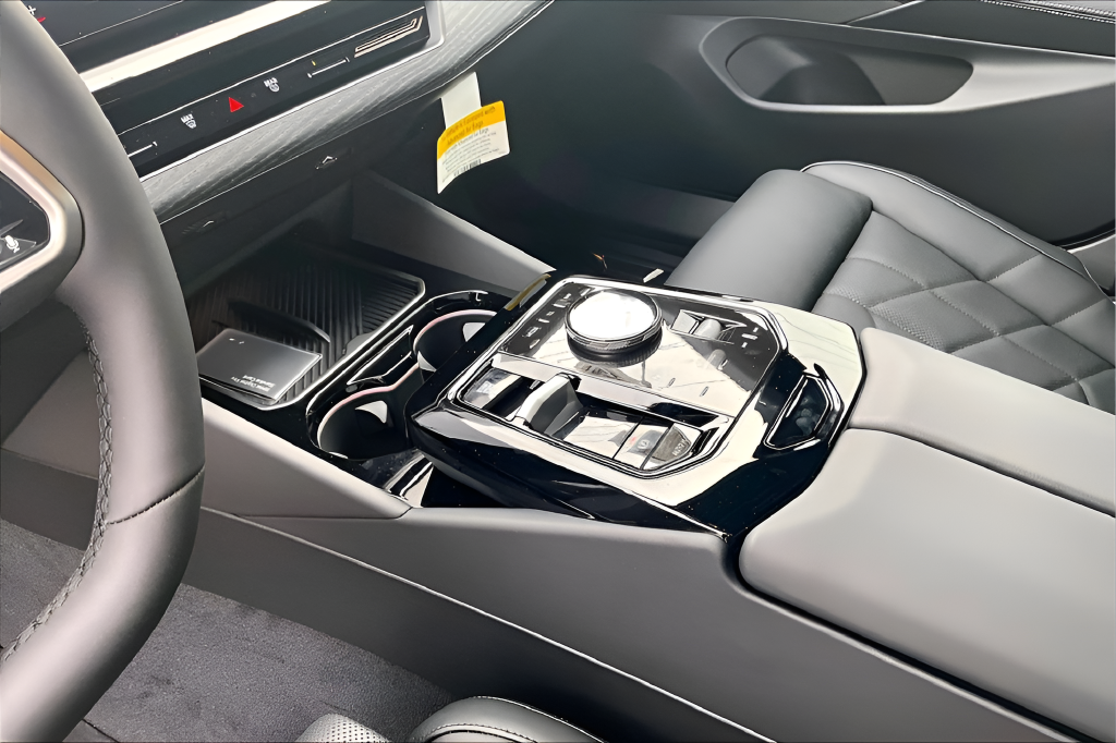 2026 BMW 5 Series 530i - Photo 9