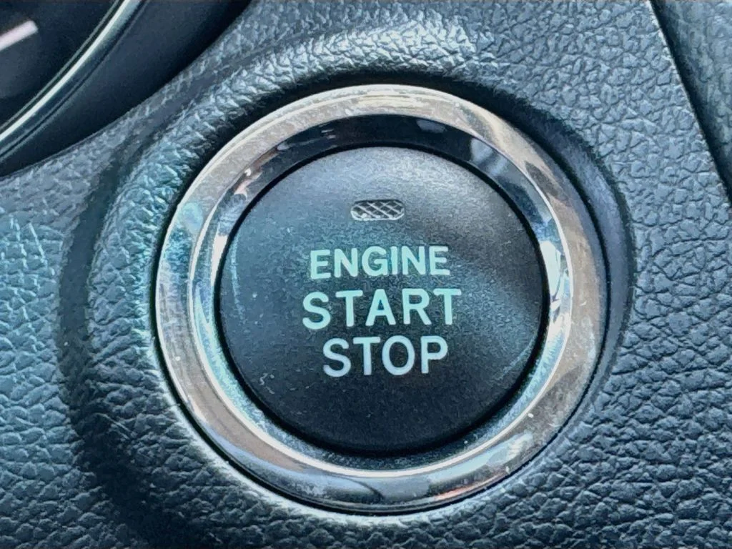 Used 2018 Gray Subaru 2.5i image 19