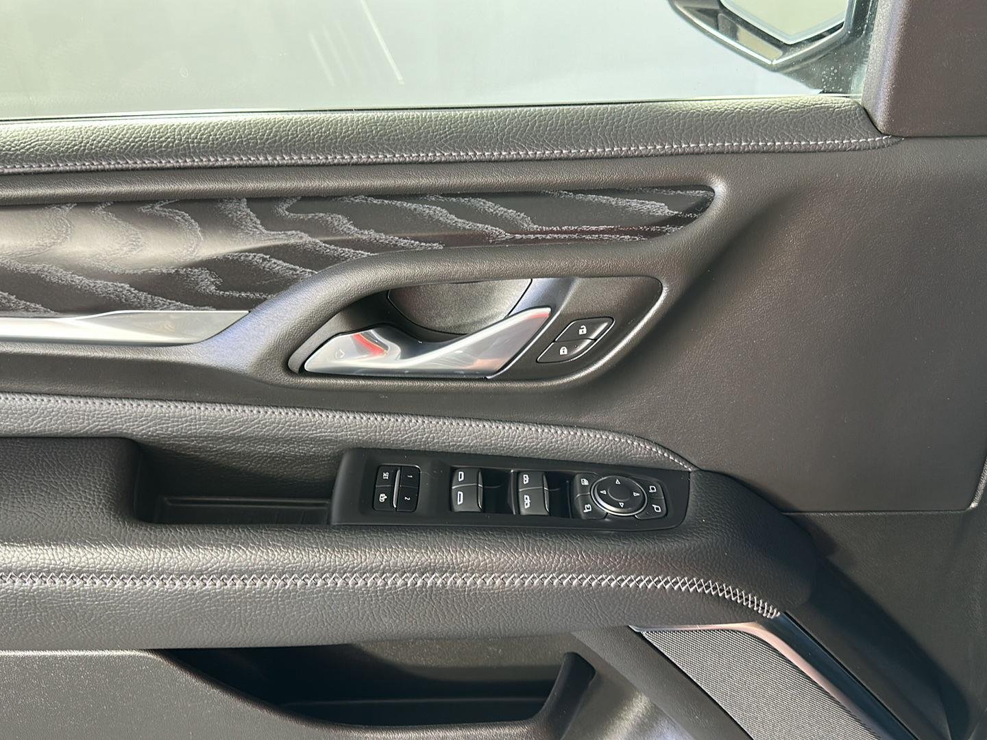 Used 2023 Sterling Metallic GMC Denali image 10