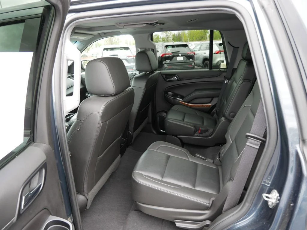 Used 2019 Gray Chevrolet Premier image 12