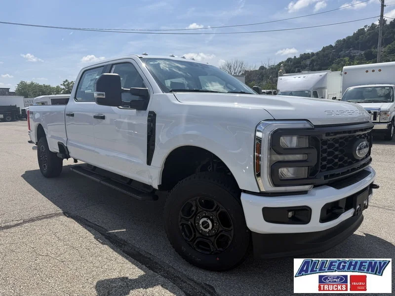 New 2026 Oxford White Ford F-250® XL image 4