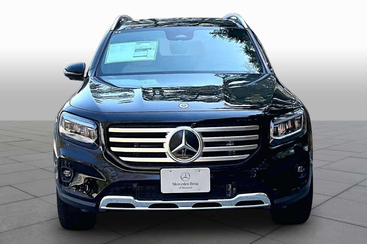 New 2026 Night Black Mercedes-Benz GLB 250 image 3