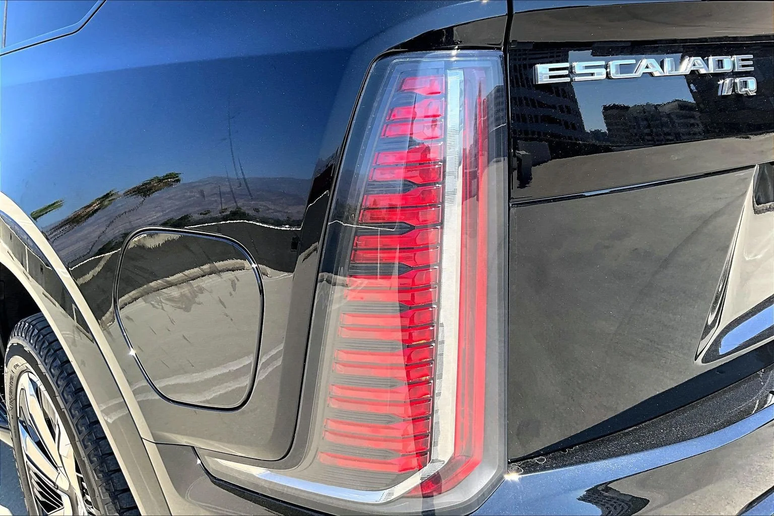 New 2026 Black Raven Cadillac Premium Luxury image 15