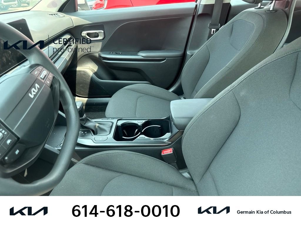 Used 2026 White Kia LXS image 8