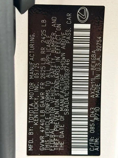 Certified Used 2025 White Lexus 300h image 35