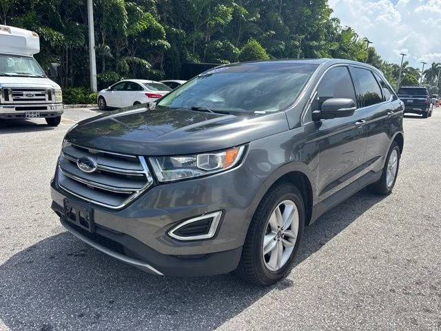 Used 2017 Gray Ford SEL image 5