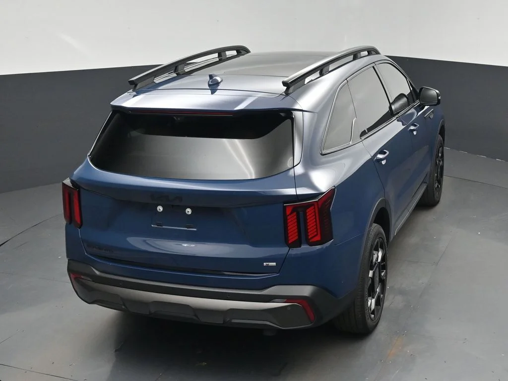Certified Used 2025 Black Kia X-Line SX Prestige image 25