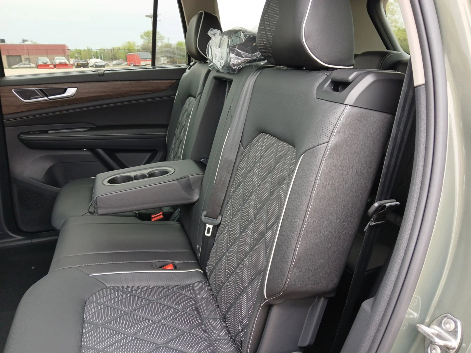 New 2026 Avocado Green Pearl Volkswagen 2.0T SEL Premium R-Line image 21