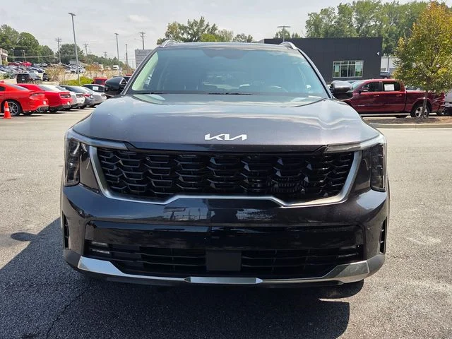 Used 2025  Kia EX image 2
