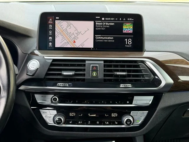 Used 2021 Silver BMW xDrive30i image 17