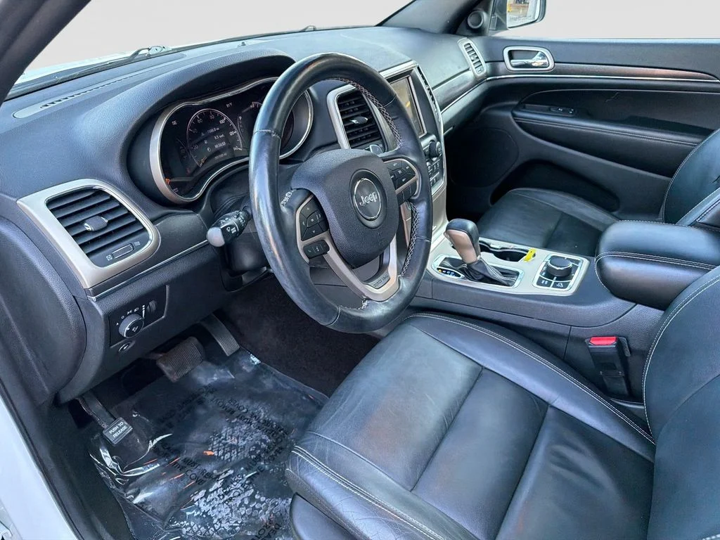 Used 2017 White Jeep Limited image 20