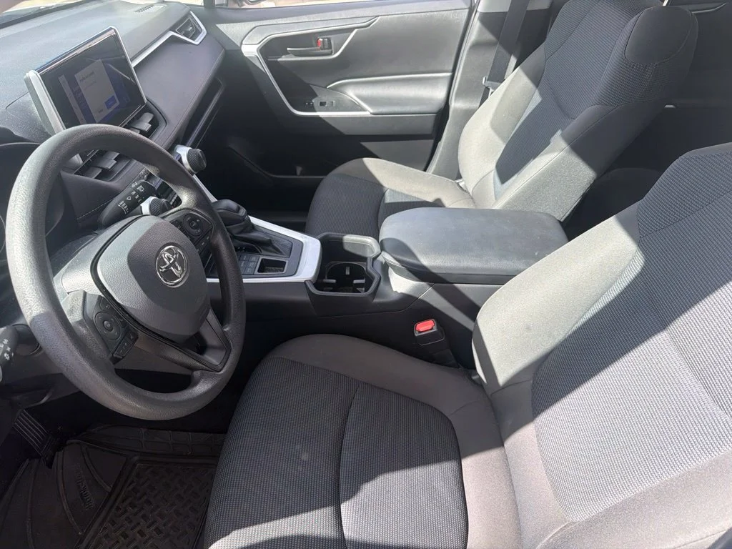 Used 2023 White Toyota LE image 10