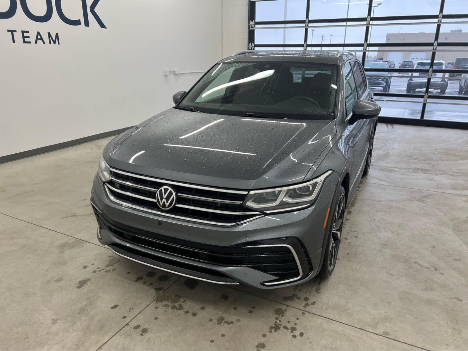 2022 Volkswagen Tiguan SEL R-LINE - Photo 7