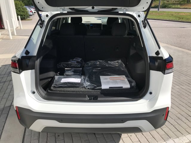 New 2026 Pure White Volkswagen S image 21