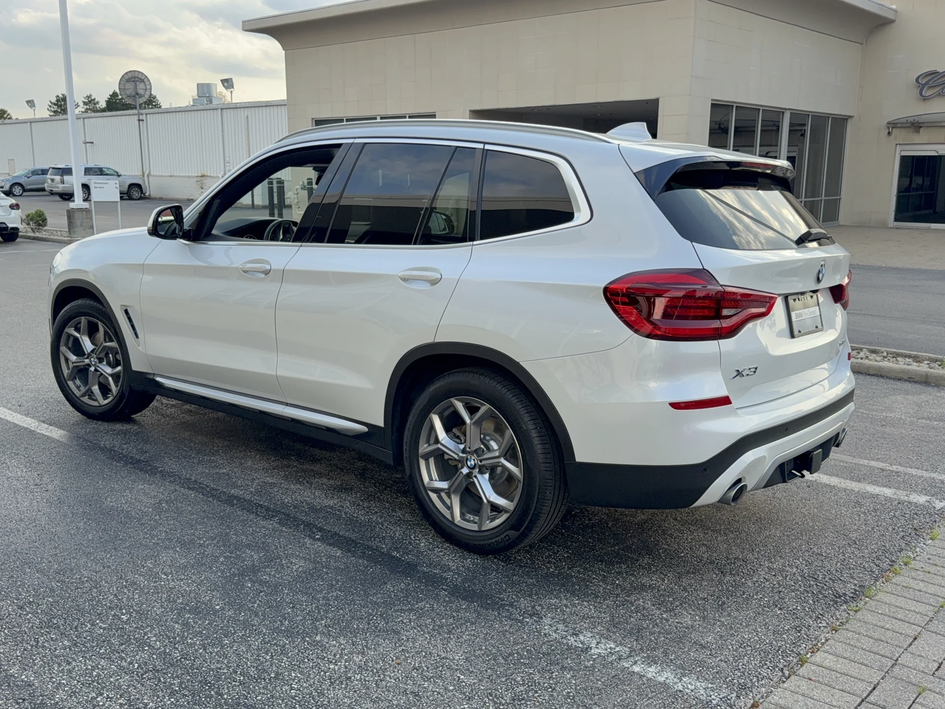 Used 2020 Mineral White Metallic BMW xDrive30i image 7