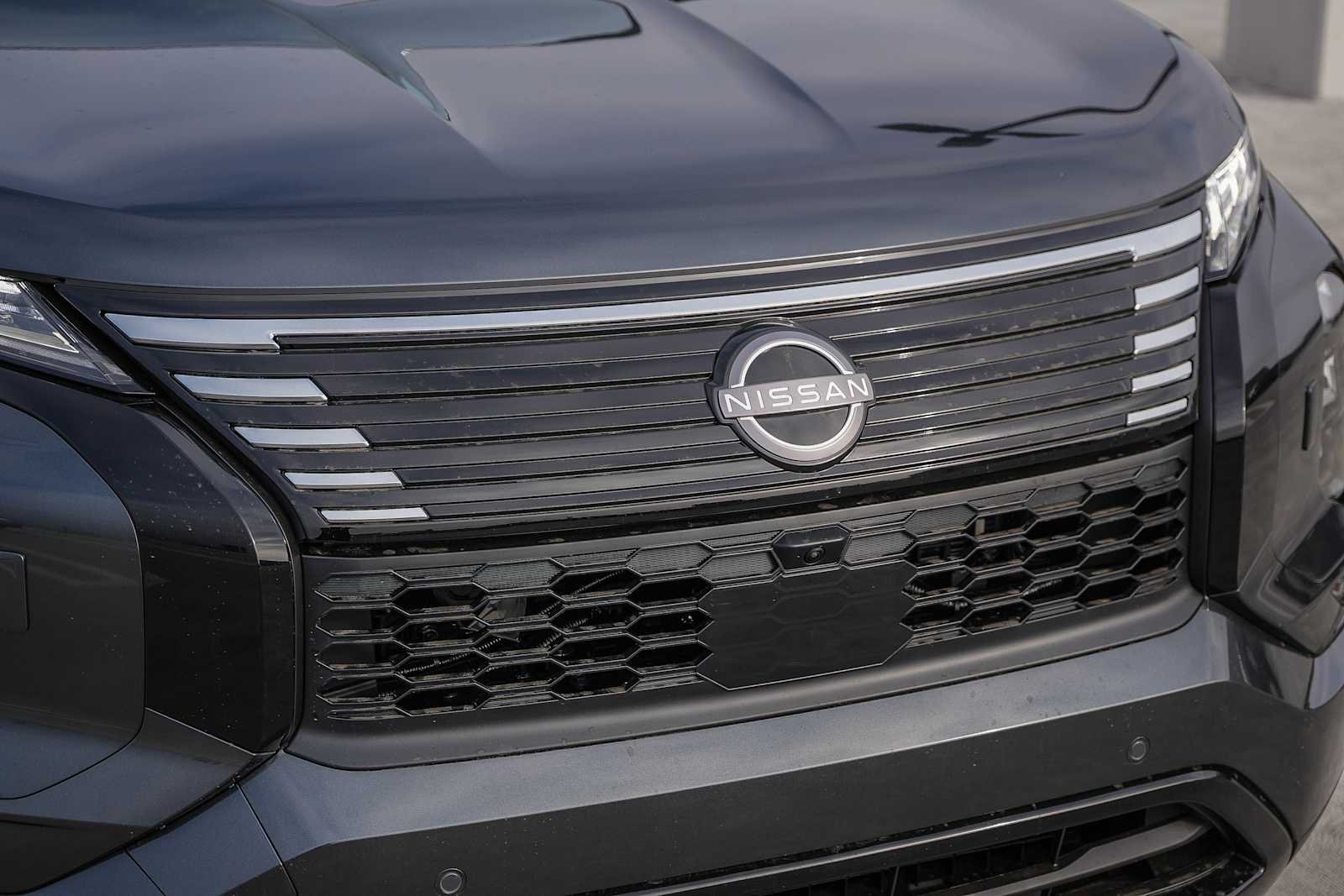 New 2026 Moonrock Gray Nissan SL image 5