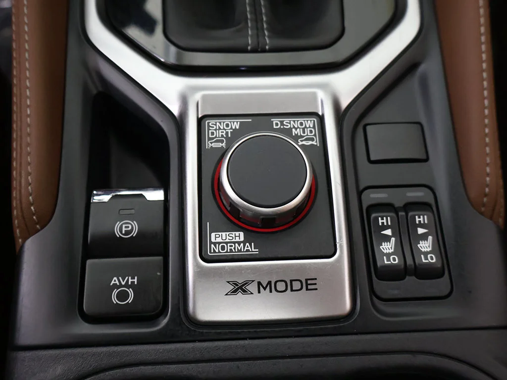 Used 2021 White Subaru Touring image 59