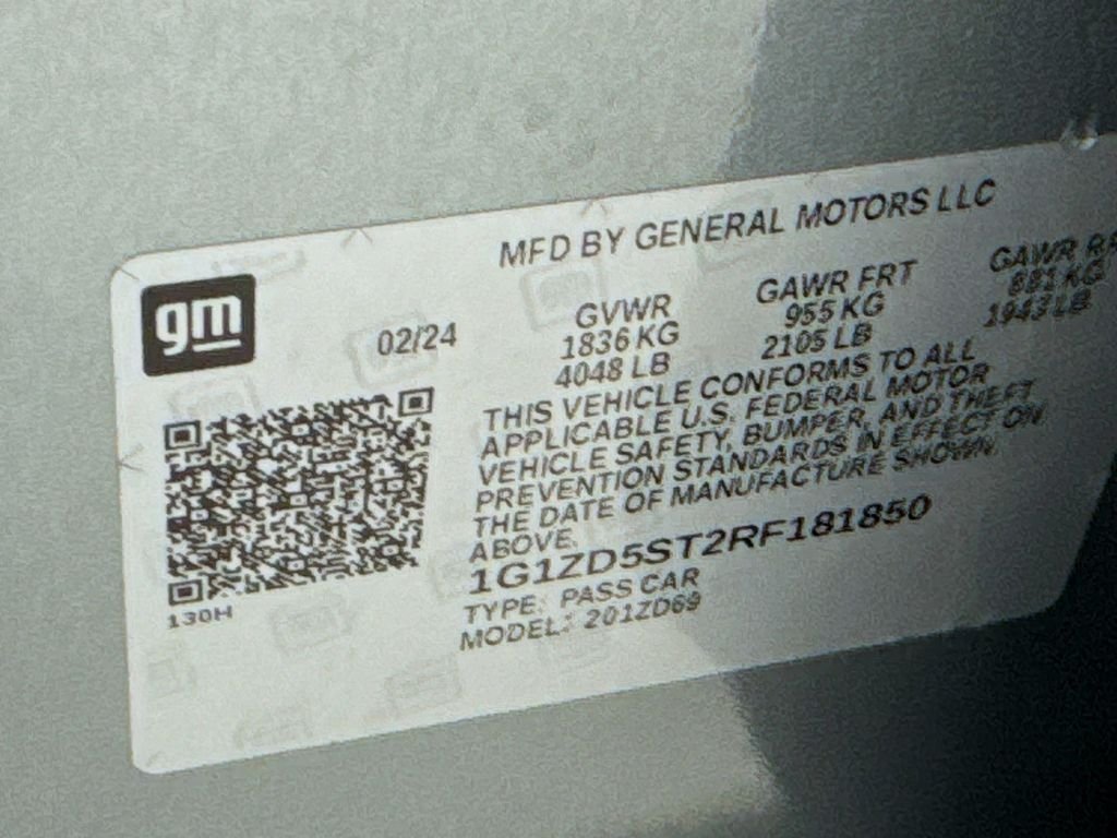 Used 2024 Sterling Gray Metallic Chevrolet LT image 40