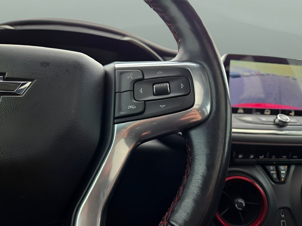 Used 2021 Red Chevrolet RS image 32