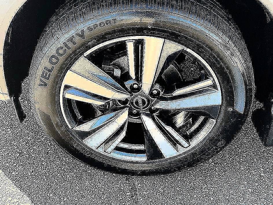 Used 2023 Brilliant Silver Metallic Nissan SV image 10