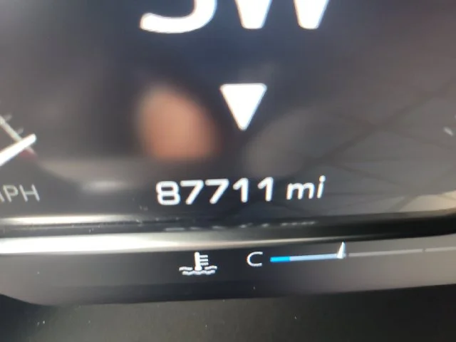 Used 2024 Silver GMC AT4 image 34