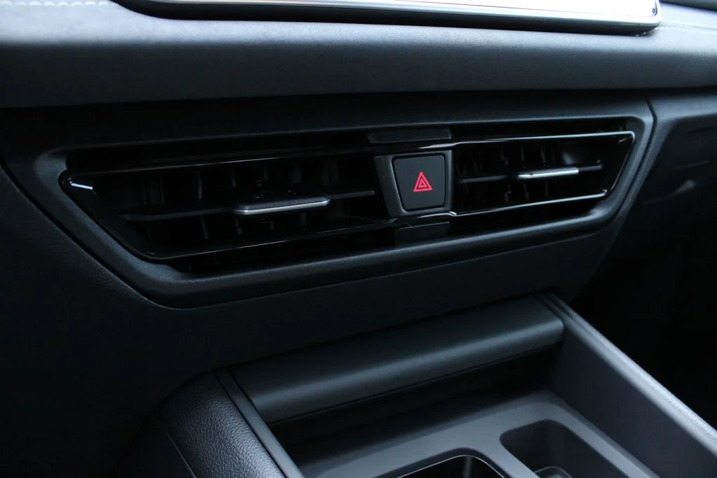 New 2026 Beige Volkswagen 2.0T SE R-Line Black image 17
