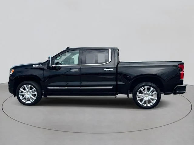Used 2026 Black Chevrolet High Country image 2