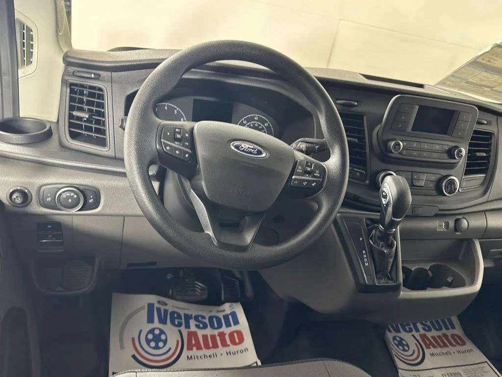 Used 2024 Oxford White Ford 250 image 23
