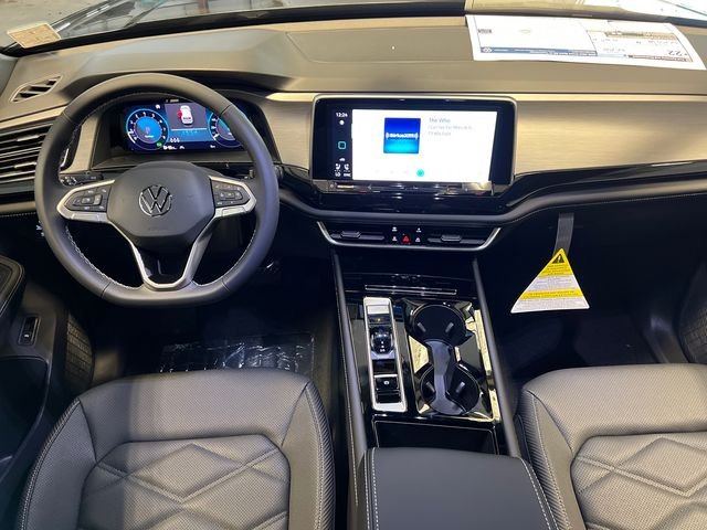 New 2026 Black Volkswagen 2.0T SE w/Technology image 12