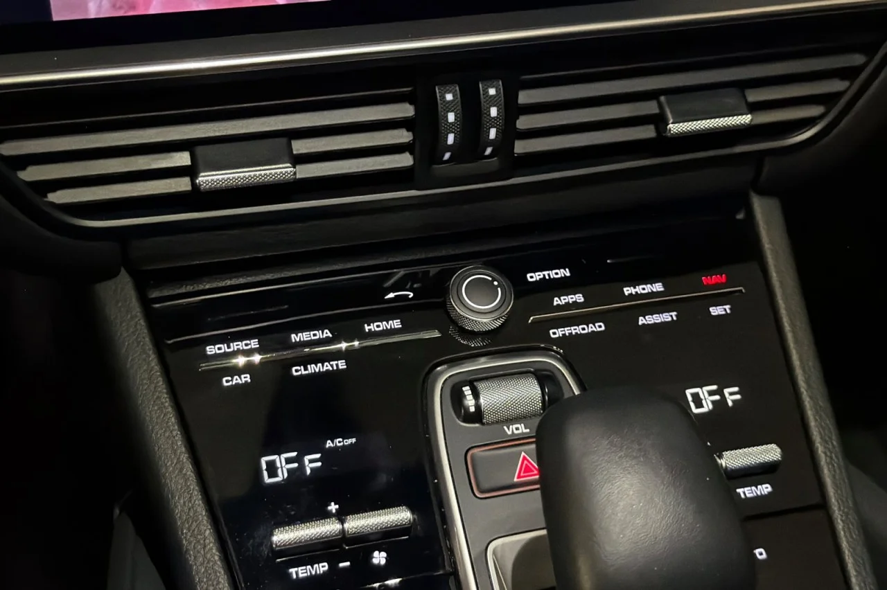 Used 2023 BLACK Porsche Platinum Edition image 20