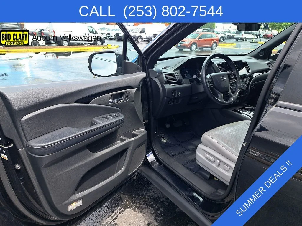 Used 2019 Black Honda Touring image 32