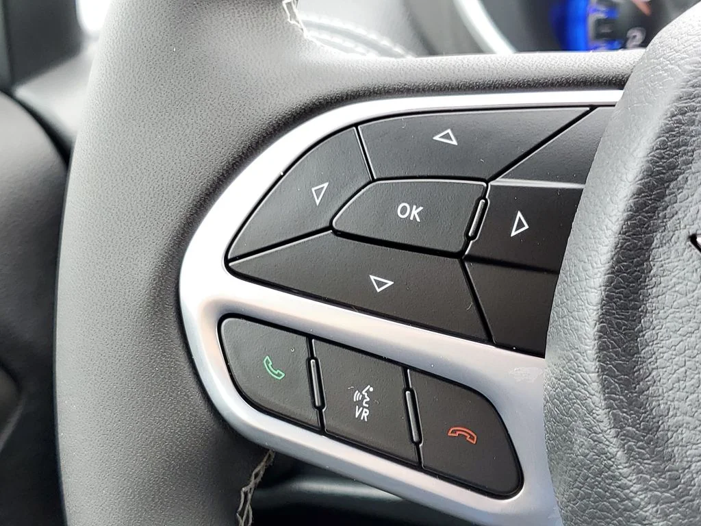 2026 Chrysler Pacifica Select - Photo 14