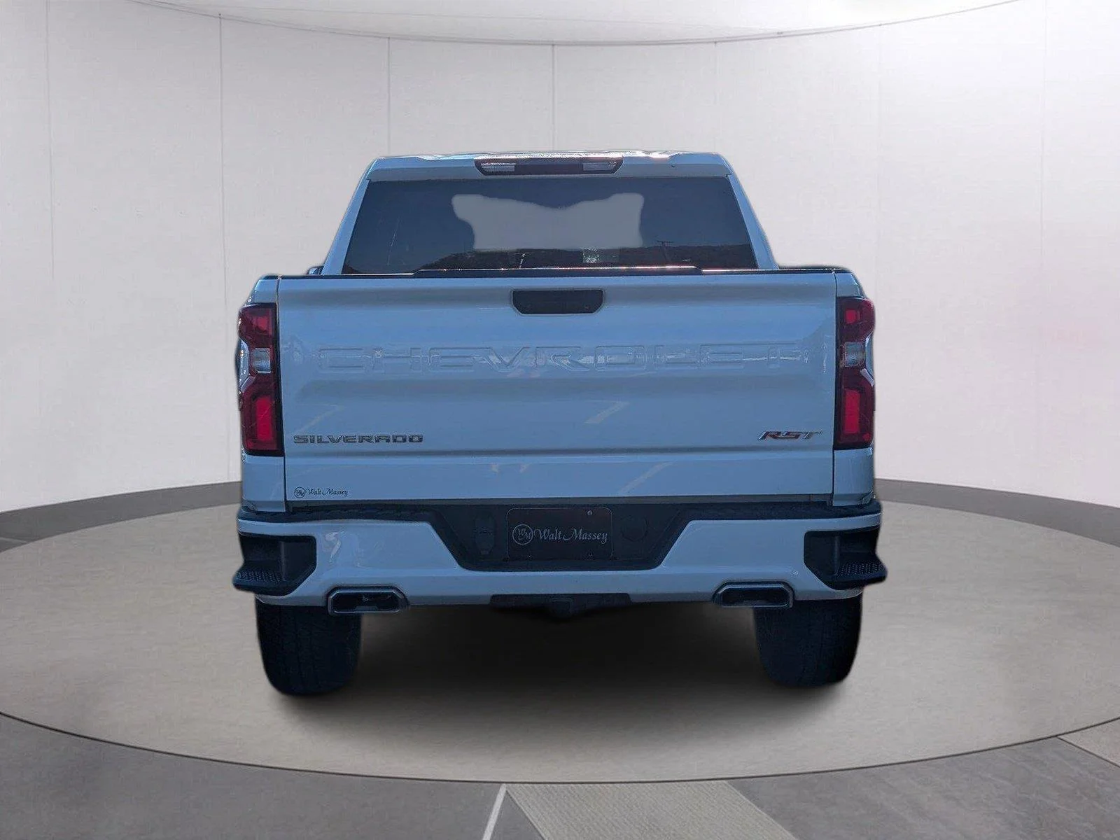 Used 2021 Summit White Chevrolet RST image 4